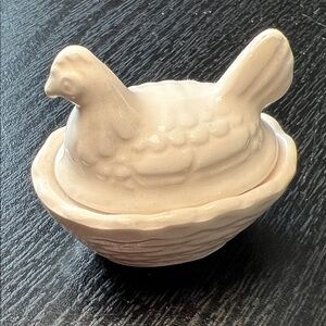 Vintage Miniature White Ceramic Salt Cellar Hen on Nest Figurine